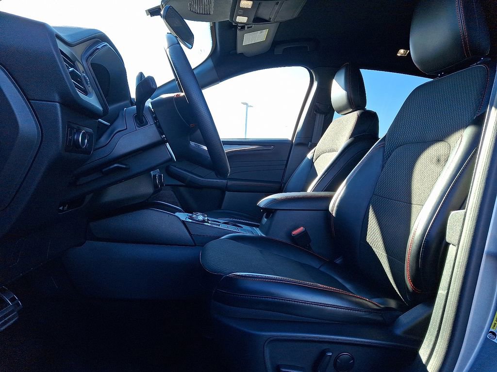 Used 2024 Ford Escape ST-Line image 13