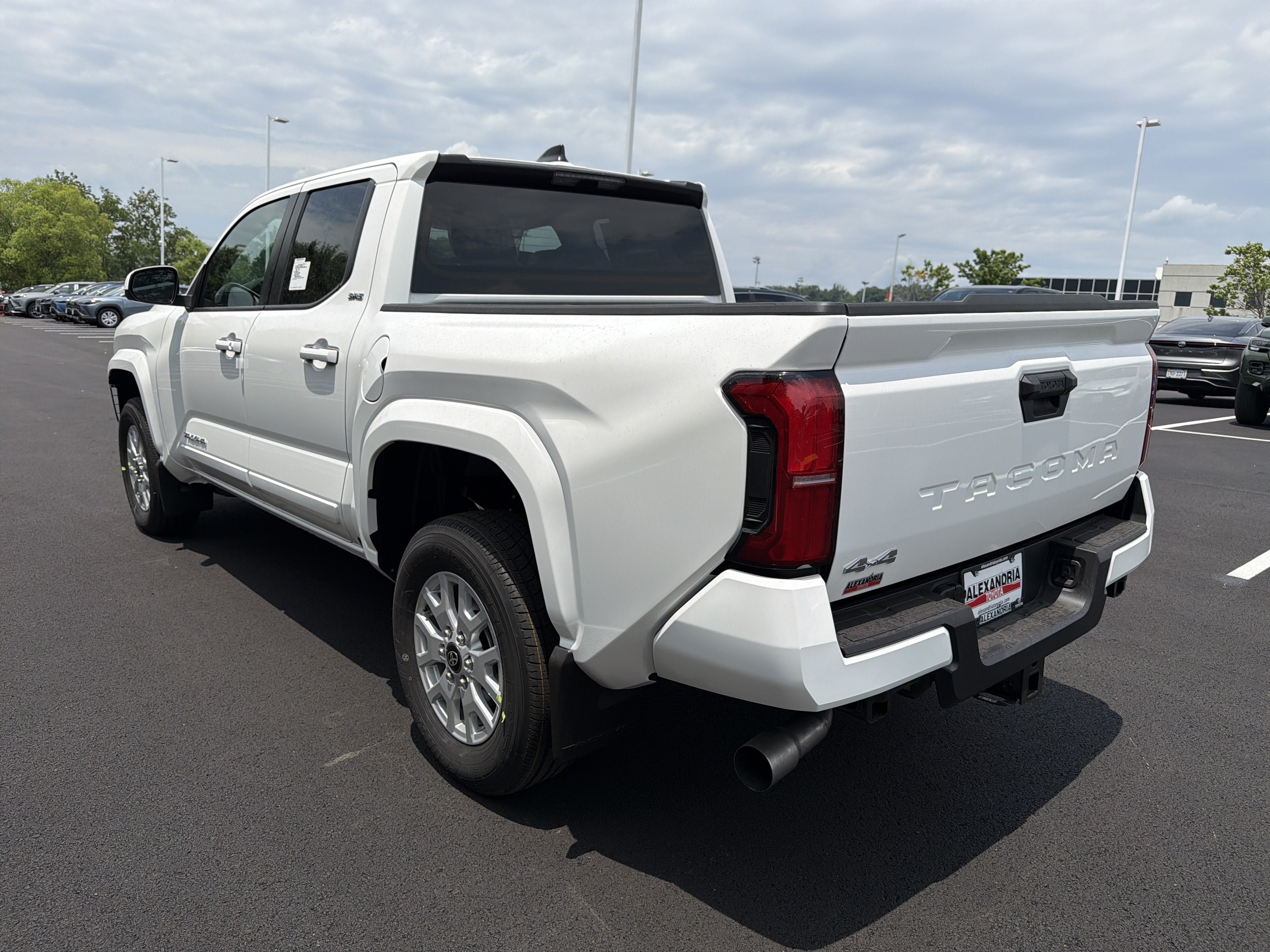 New 2026 Toyota Tacoma SR5 AWD/4WD image 6
