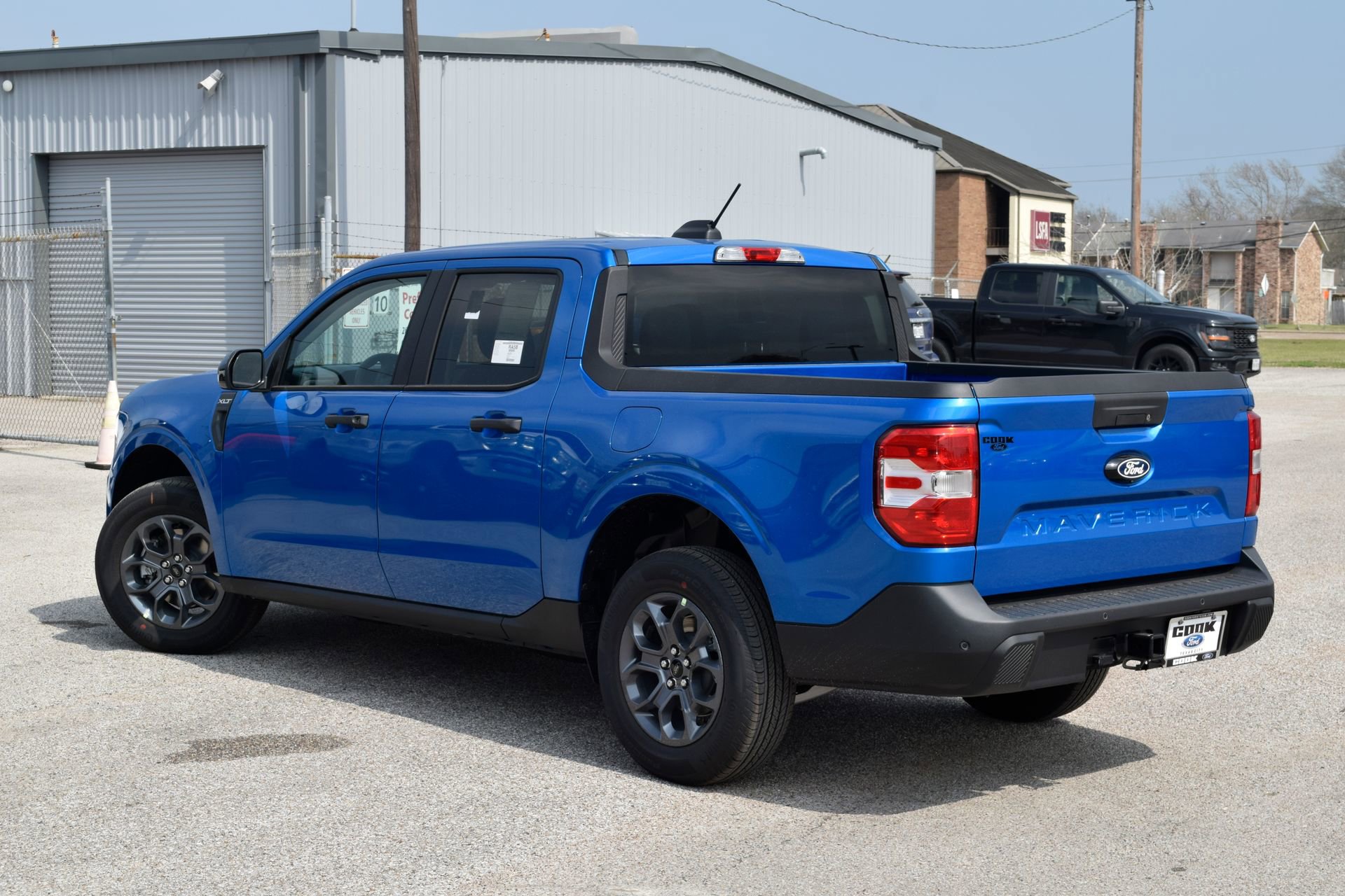 New 2026 Ford Maverick XLT w/ XLT Luxury Package image 4