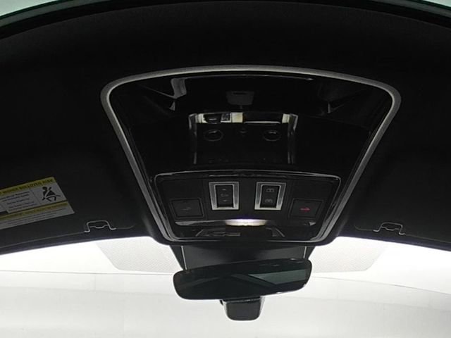Used 2022 Land Rover Range Rover Sport SVR AWD/4WD image 22