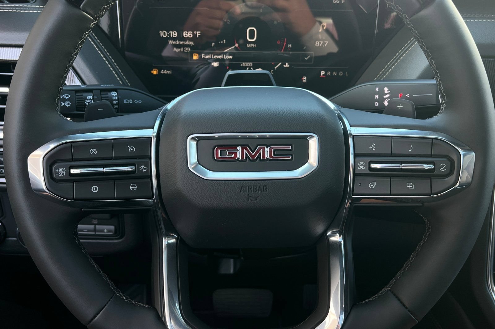 New 2026 GMC Yukon XL Elevation w/ Elevation Premium Package RWD image 23