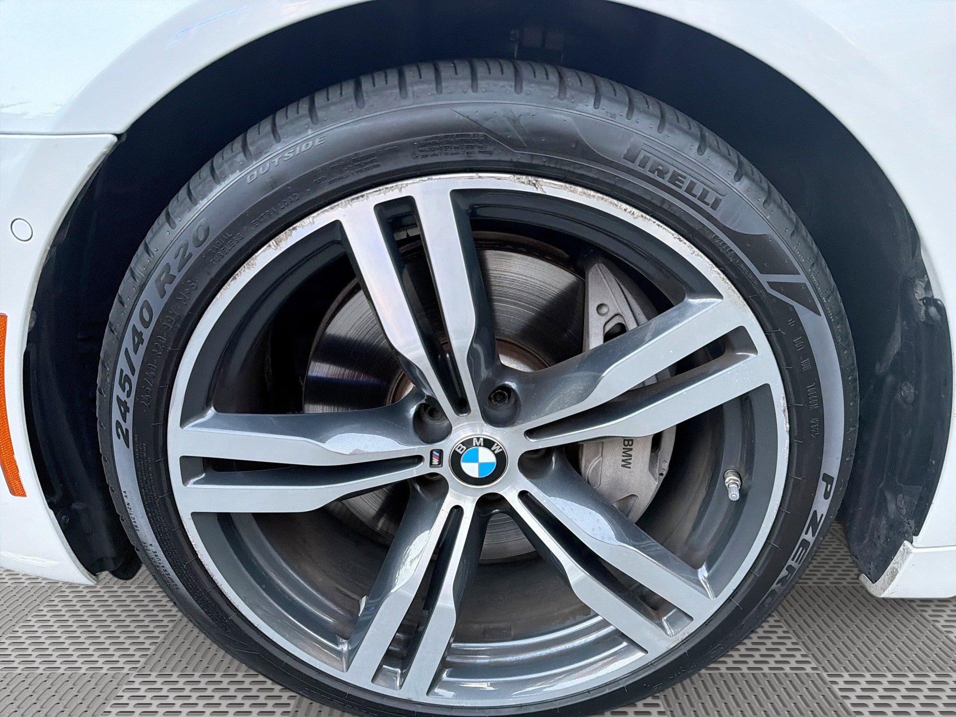 Used 2017 BMW 750i RWD image 19