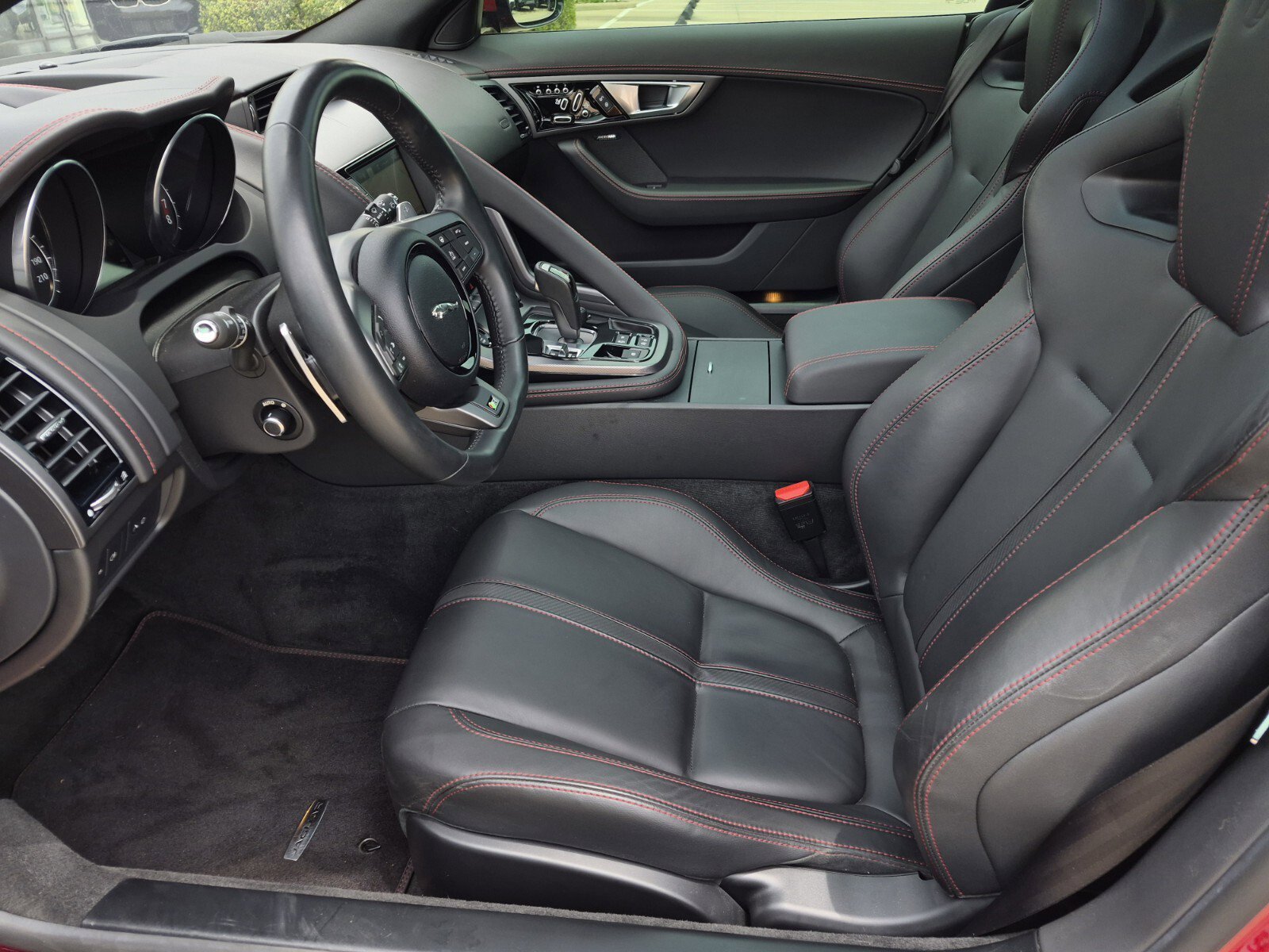 Used 2017 Jaguar F-TYPE R AWD/4WD image 14