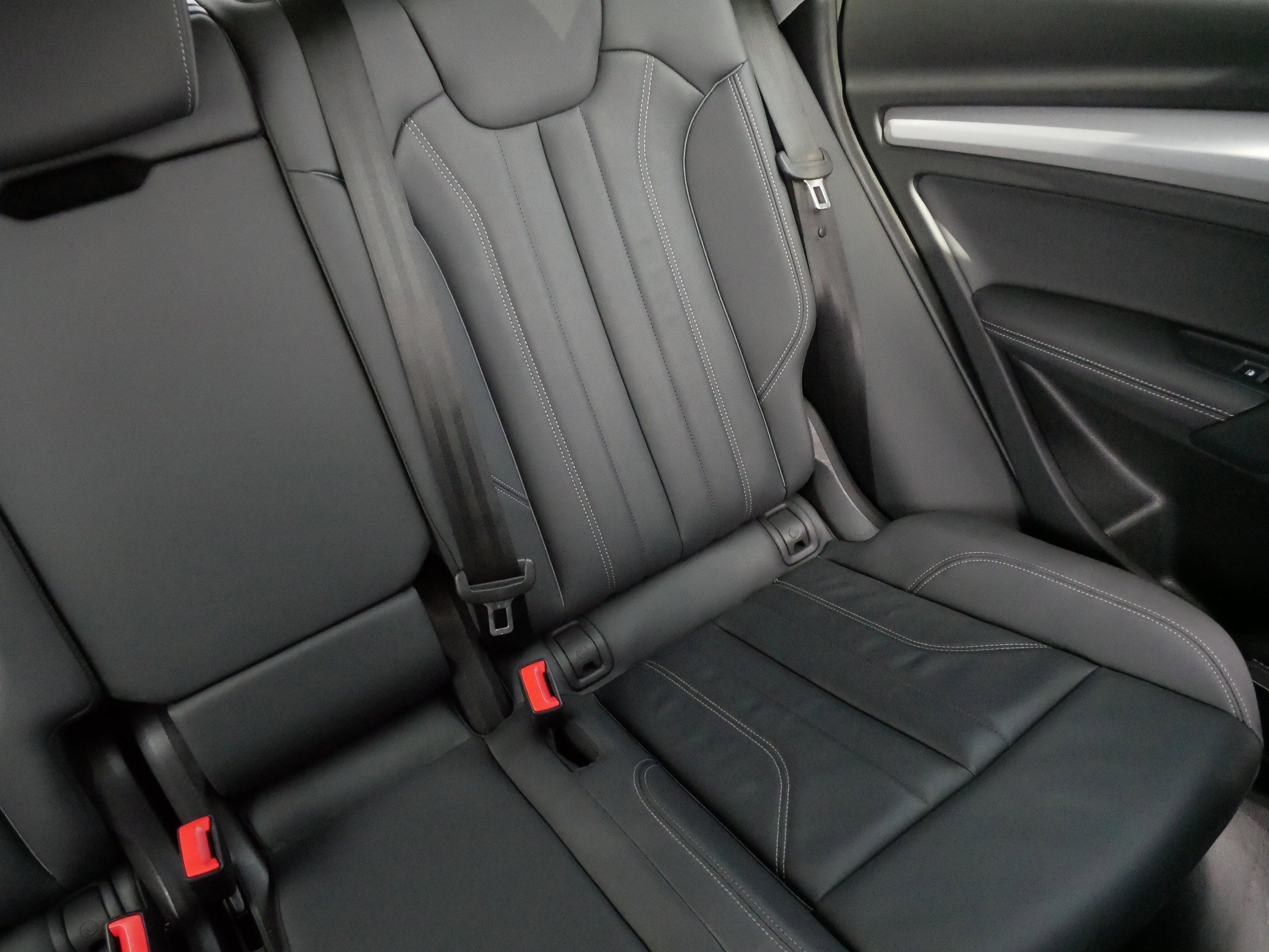 Used 2024 Audi Q5 2.0T Premium Plus w/ Premium Plus Package image 14