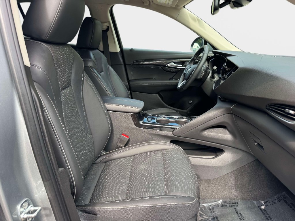 Used 2023 Buick Envision Essence AWD/4WD image 9