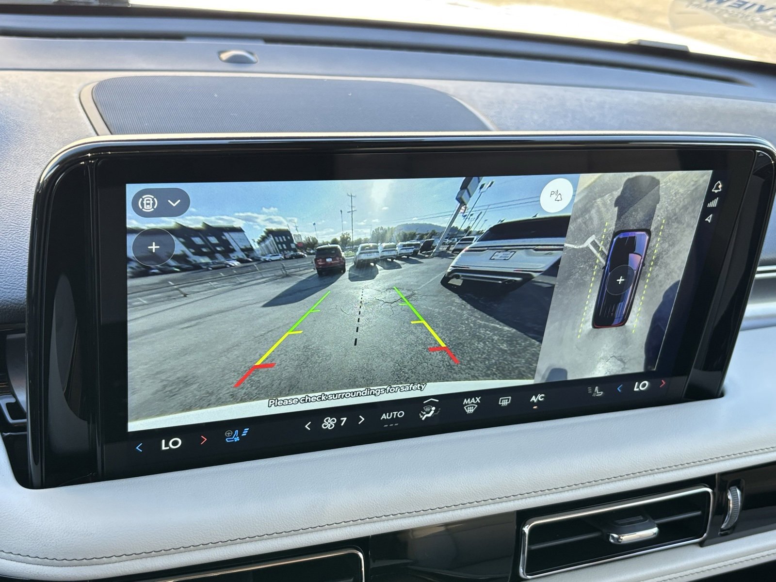 New 2025 Lincoln Aviator 2WD w/ Equipment Group 101A image 5