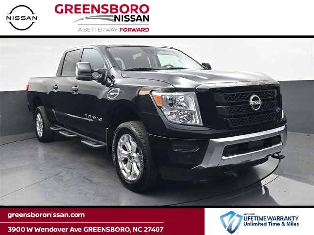 Used 2024 Nissan Titan SV w/ SV Convenience Package
