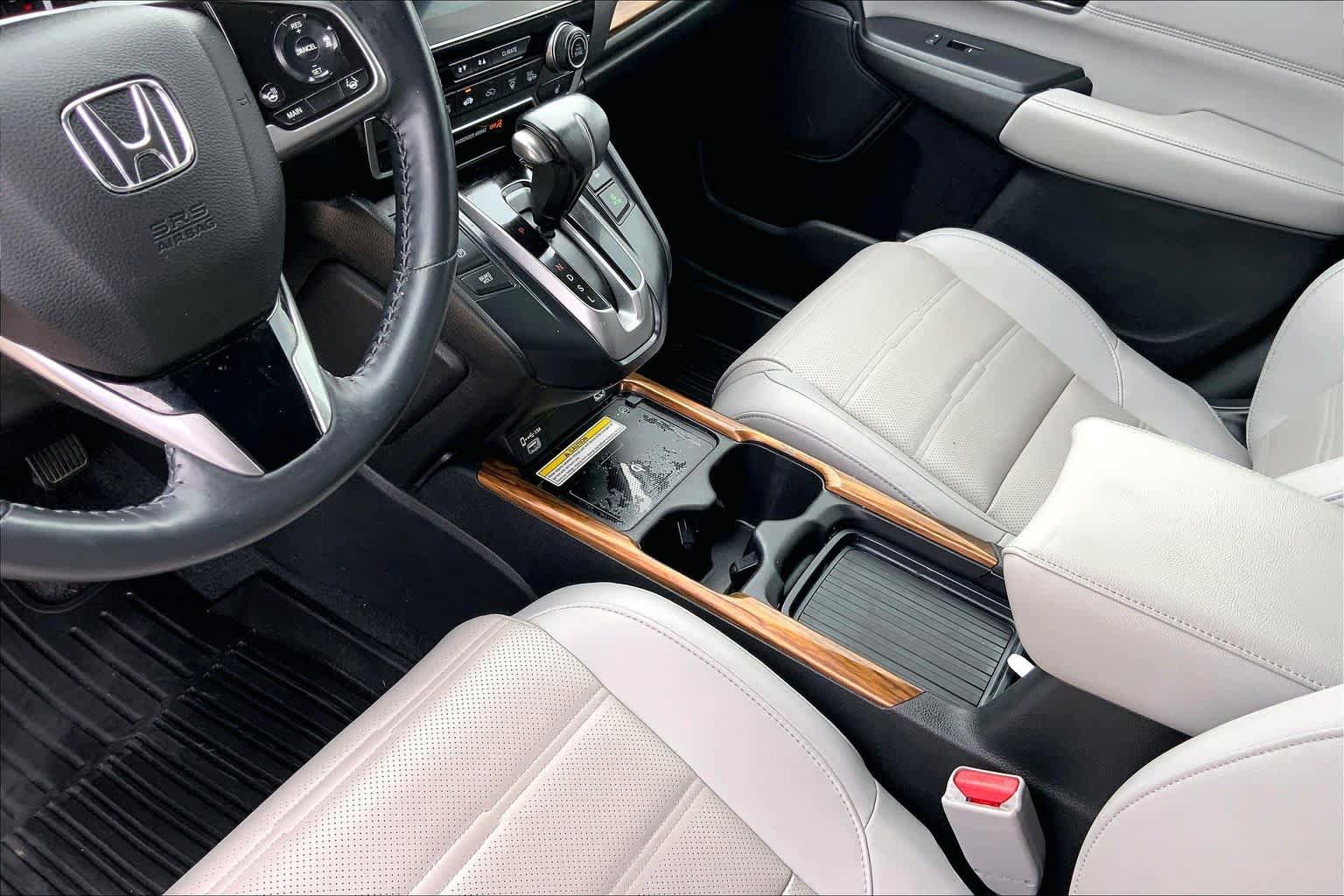 Used 2020 Honda CR-V Touring image 16