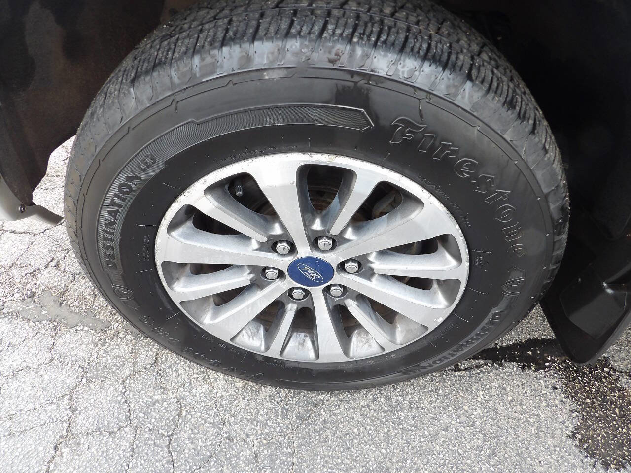 Used 2017 Ford Expedition EL XLT AWD/4WD image 5