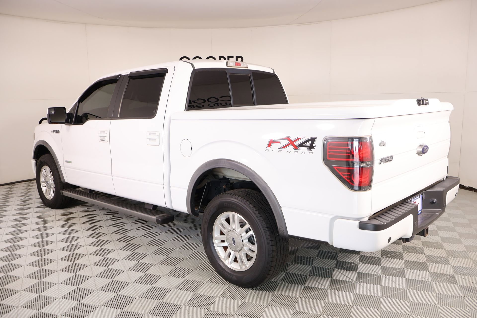 Used 2014 Ford F150 FX4 w/ Equipment Group 402A Luxury AWD/4WD image 24