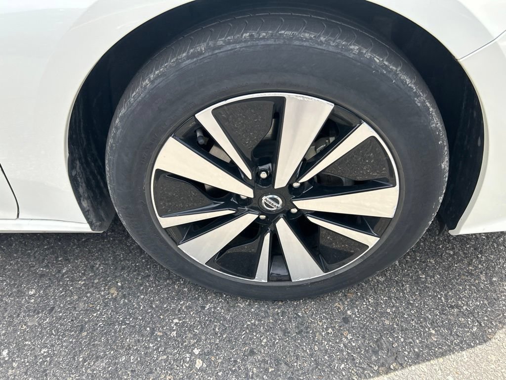Used 2022 Nissan Altima 2.5 SV AWD/4WD image 16