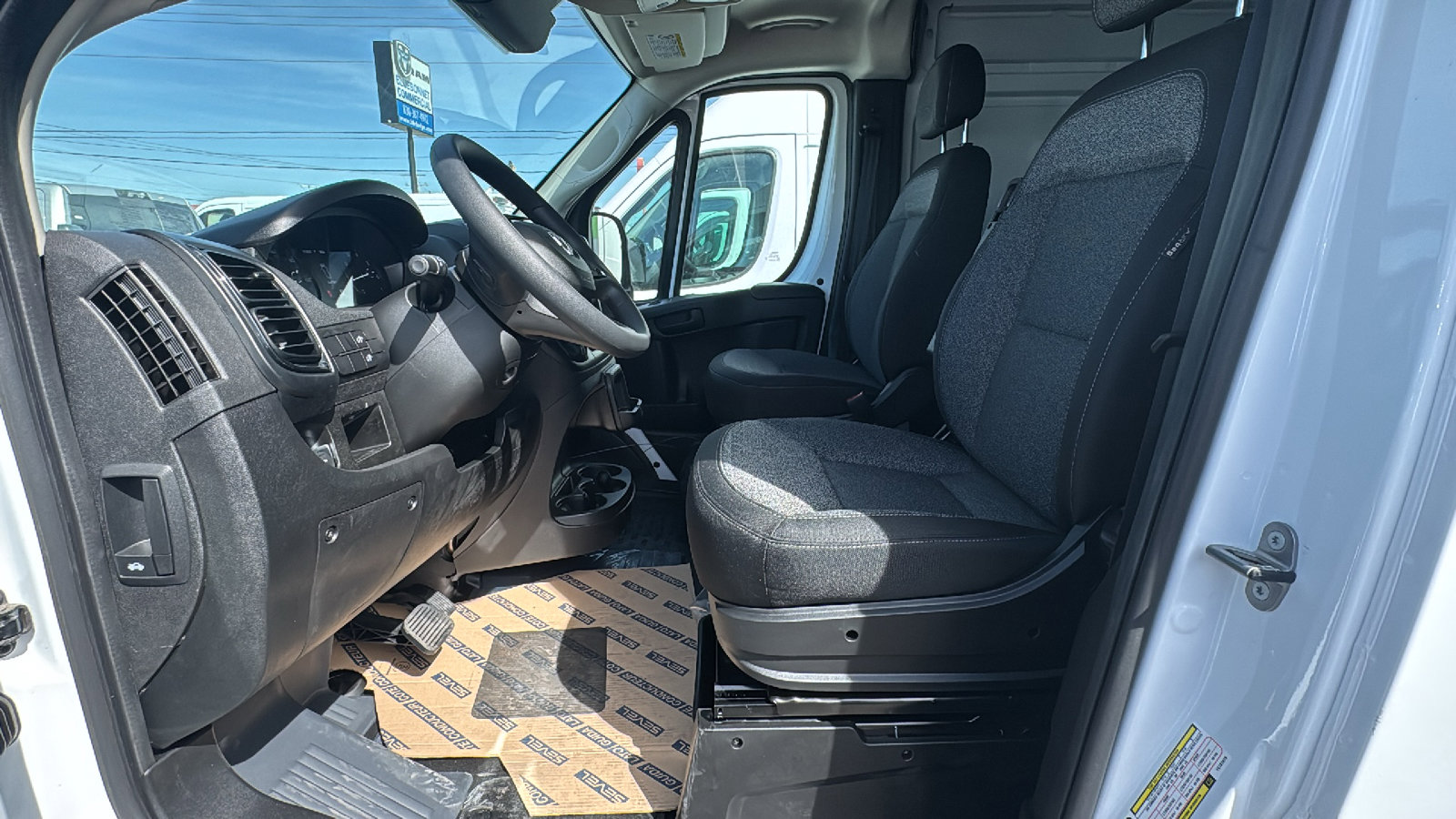 New 2026 RAM ProMaster 2500 w/ Storage Group image 8