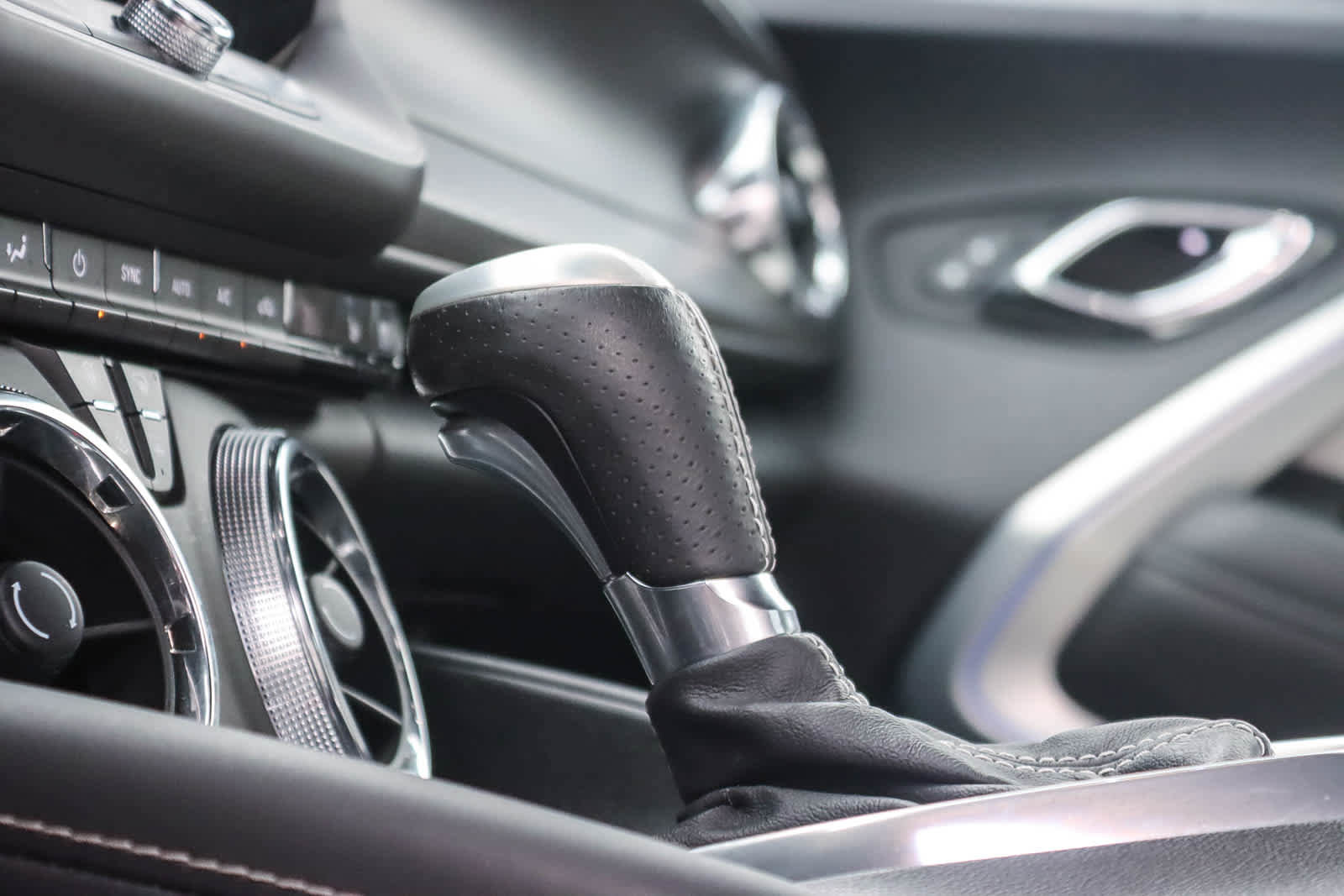 Used 2017 Chevrolet Camaro LT image 21