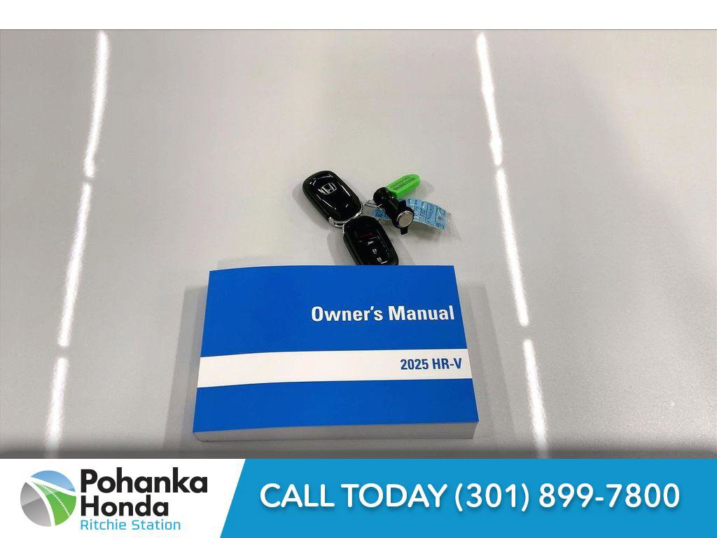 Used 2025 Honda HR-V LX image 11
