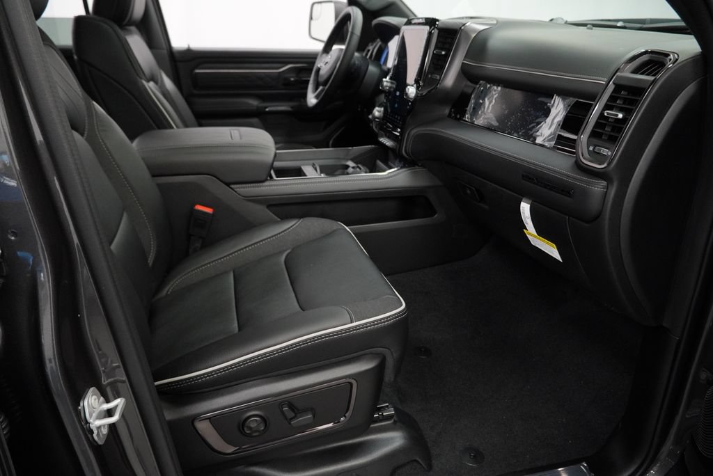 New 2027 RAM 1500 Limited w/ Night Edition AWD/4WD image 33