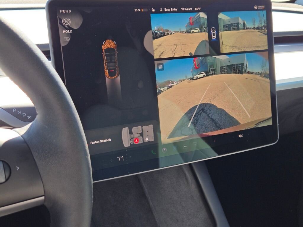 Used 2025 Tesla Model Y Performance image 24