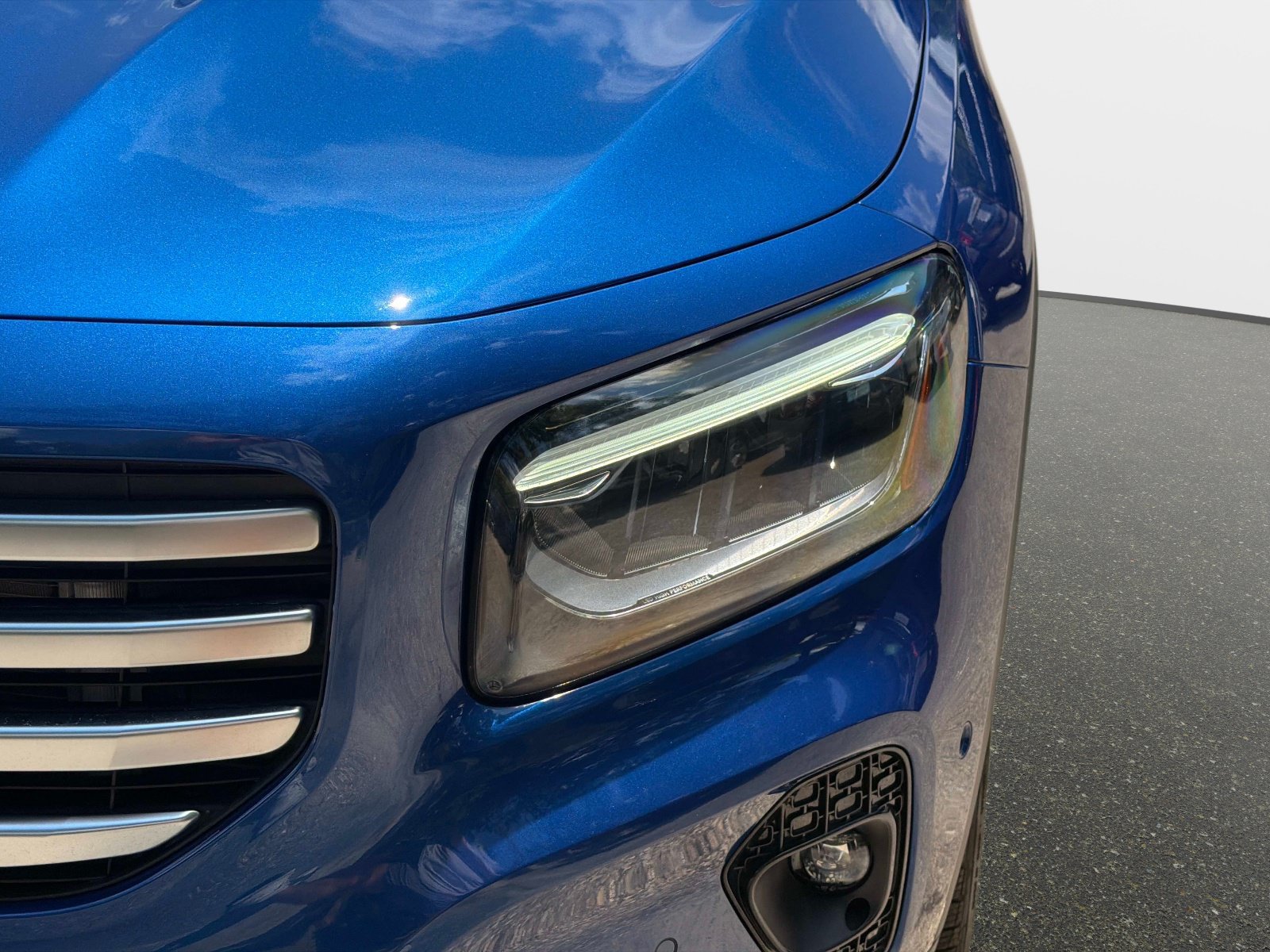 Certified 2024 Mercedes-Benz GLB 250 image 9