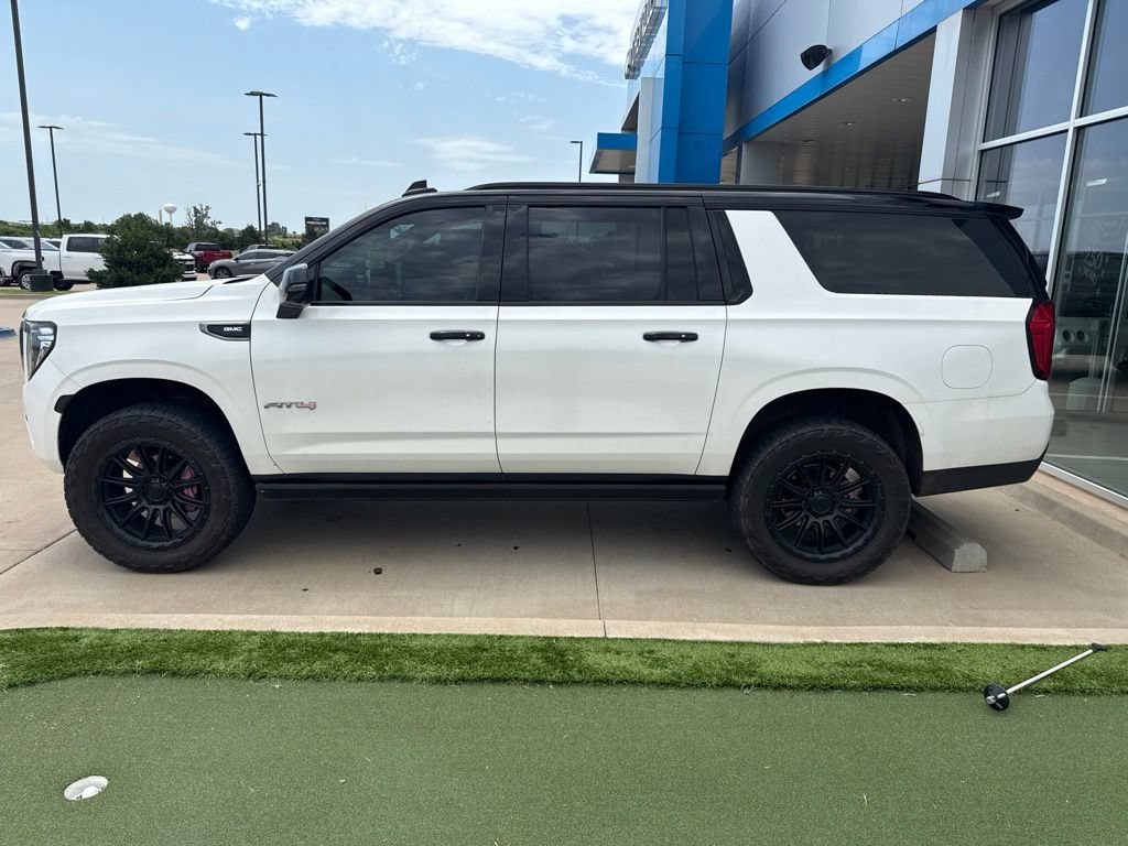 Used 2023 GMC Yukon XL AT4 w/ AT4 Premium Package AWD/4WD image 2