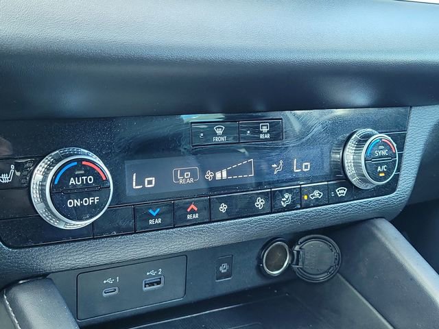 Used 2023 Mitsubishi Outlander SEL 40th Anniversary AWD/4WD image 32