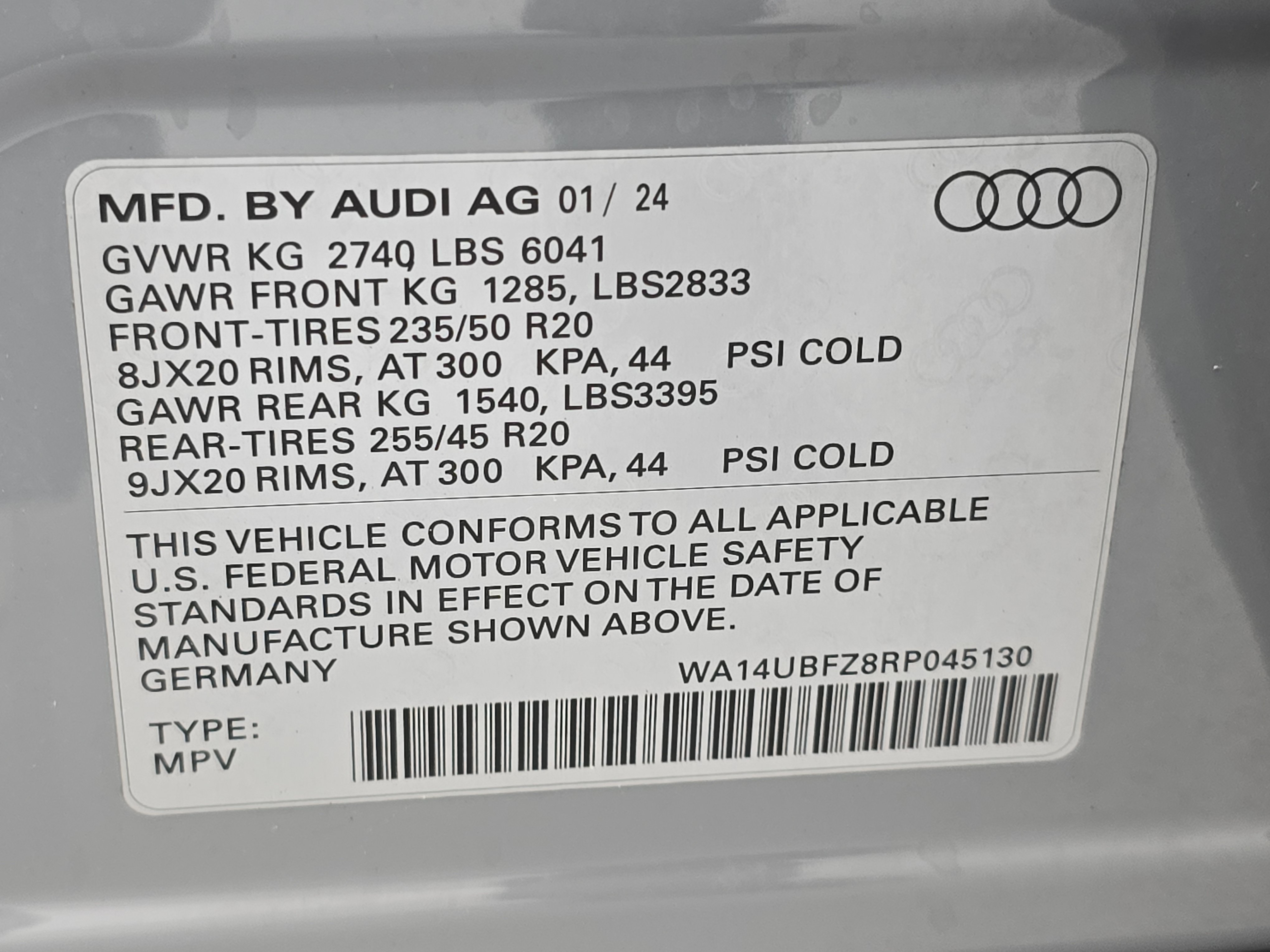 Used 2024 Audi Q4 e-tron Prestige AWD/4WD image 36