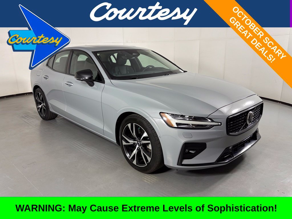 Used 2025 Volvo S60 B5 Plus FWD image 1