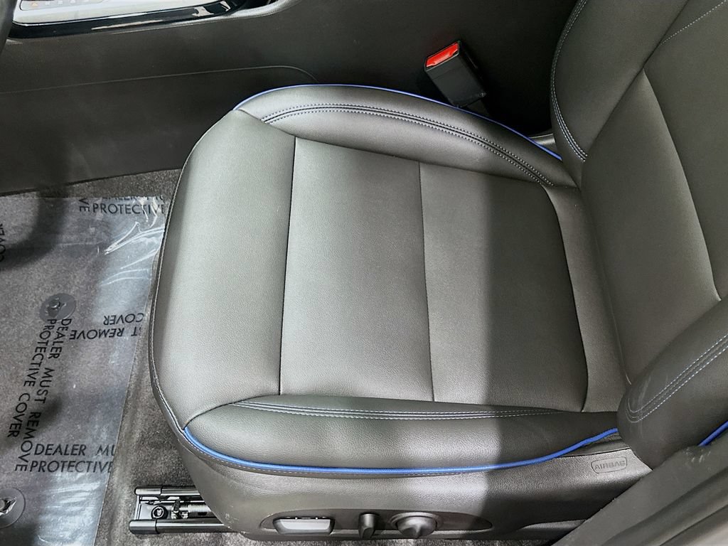 Certified 2025 Buick Envista Sport Touring w/ Convenience I Package FWD image 19