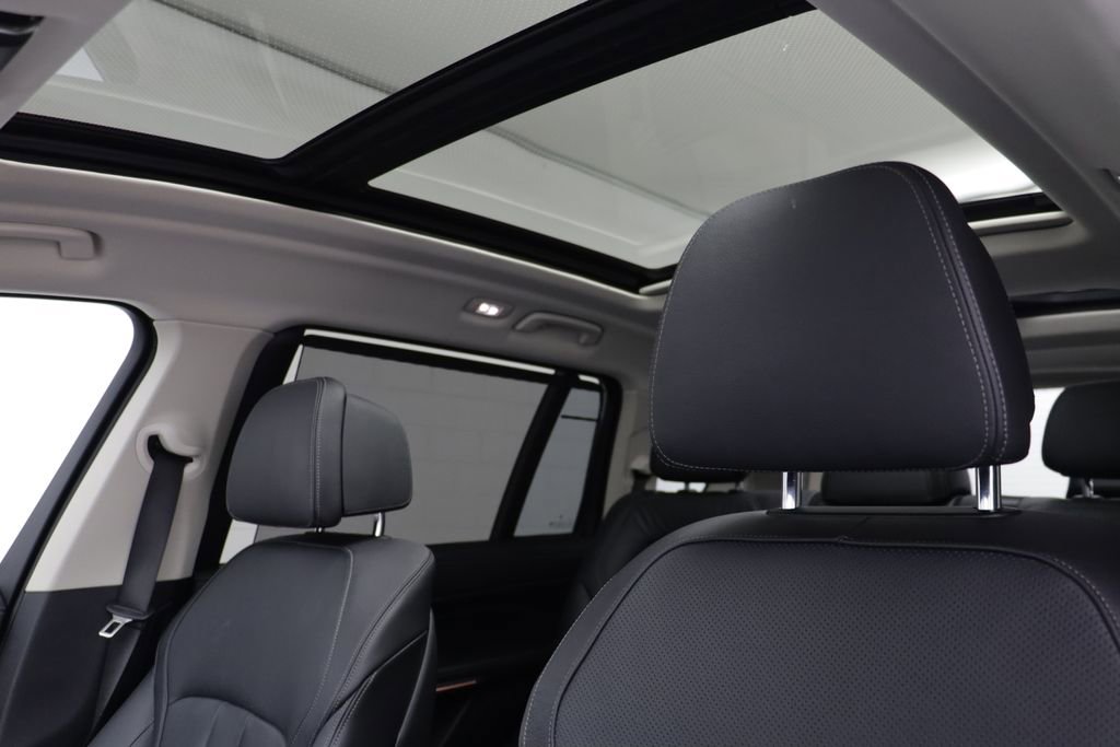 Used 2019 BMW X7 xDrive40i w/ Premium Package AWD/4WD image 12