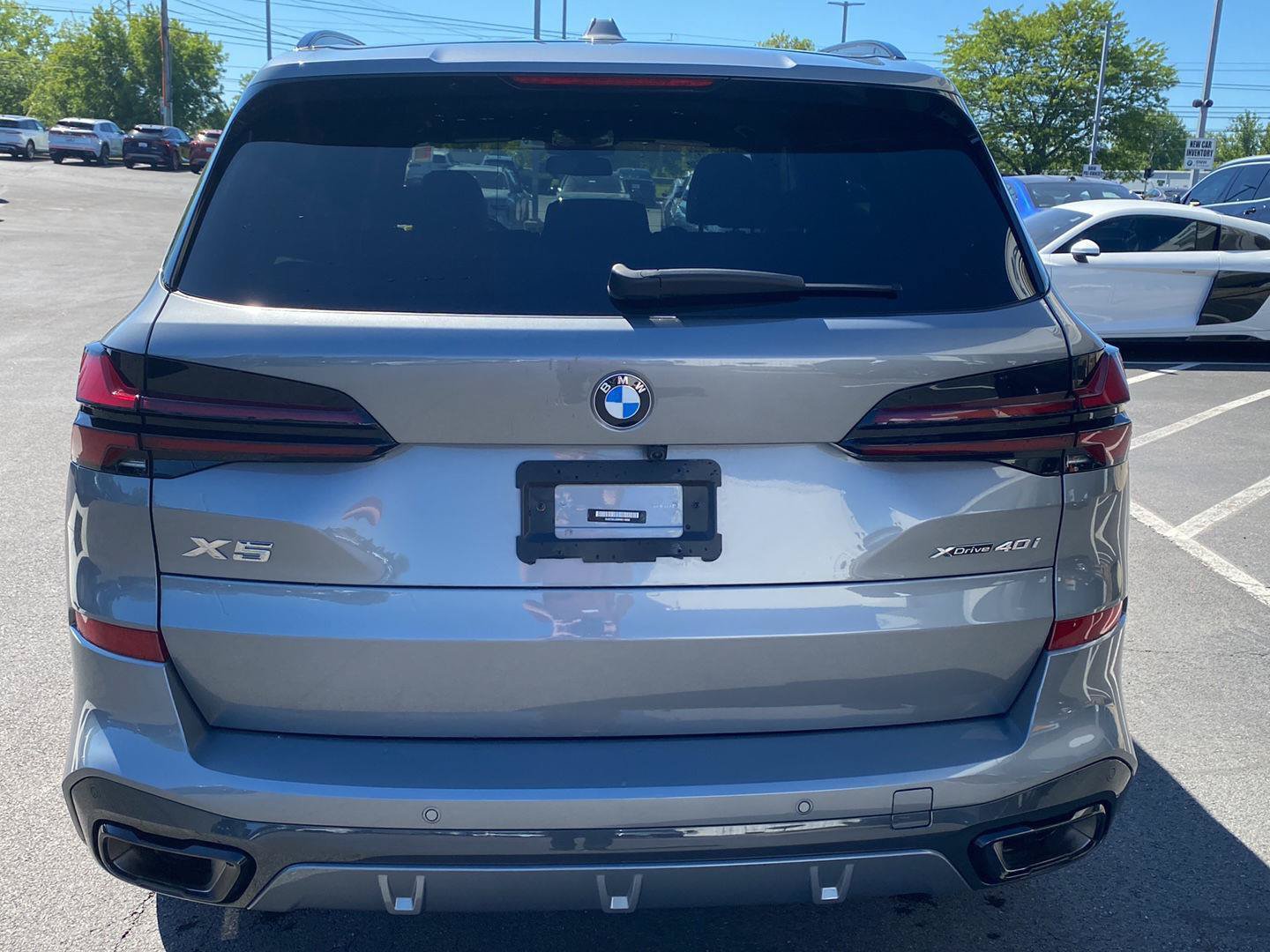 Certified 2024 BMW X5 xDrive40i w/ M Sport Package AWD/4WD image 3