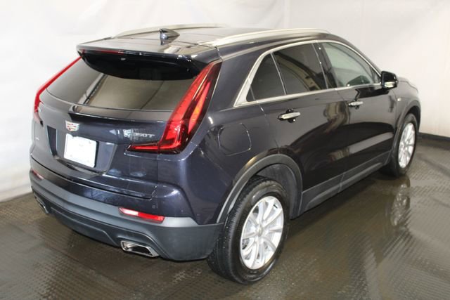 Certified 2023 Cadillac XT4 Luxury w/ Cold Weather Package image 4