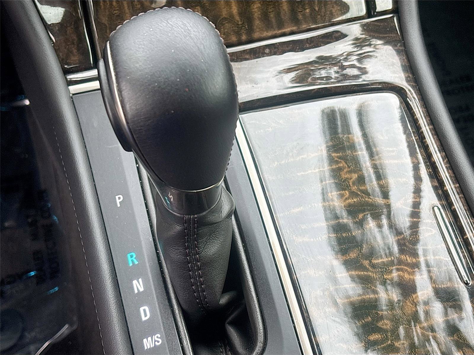 Used 2014 Buick LaCrosse Premium w/ Ultra Luxury Package image 17