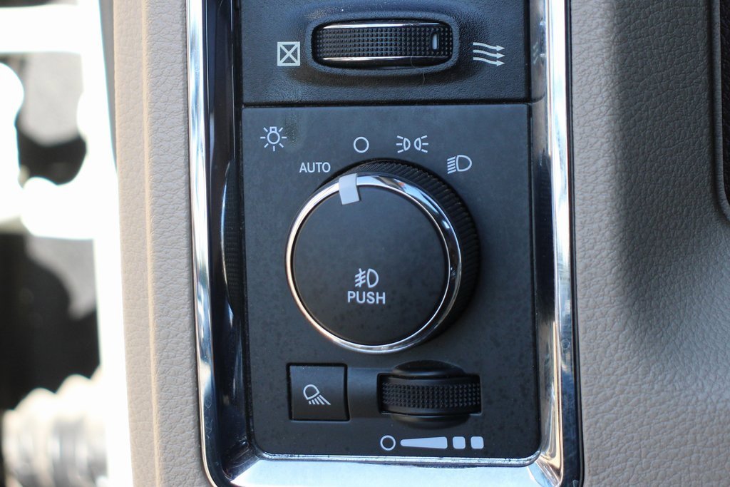 Used 2016 RAM 1500 Laramie Longhorn w/ Convenience Group image 18