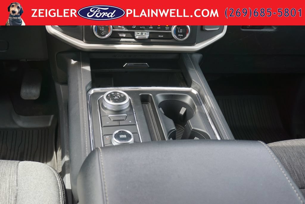 Used 2024 Ford Expedition XLT AWD/4WD image 18