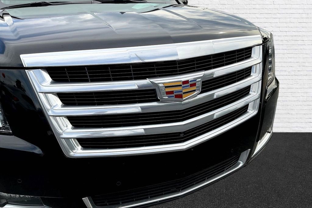 Used 2019 Cadillac Escalade Luxury RWD image 34