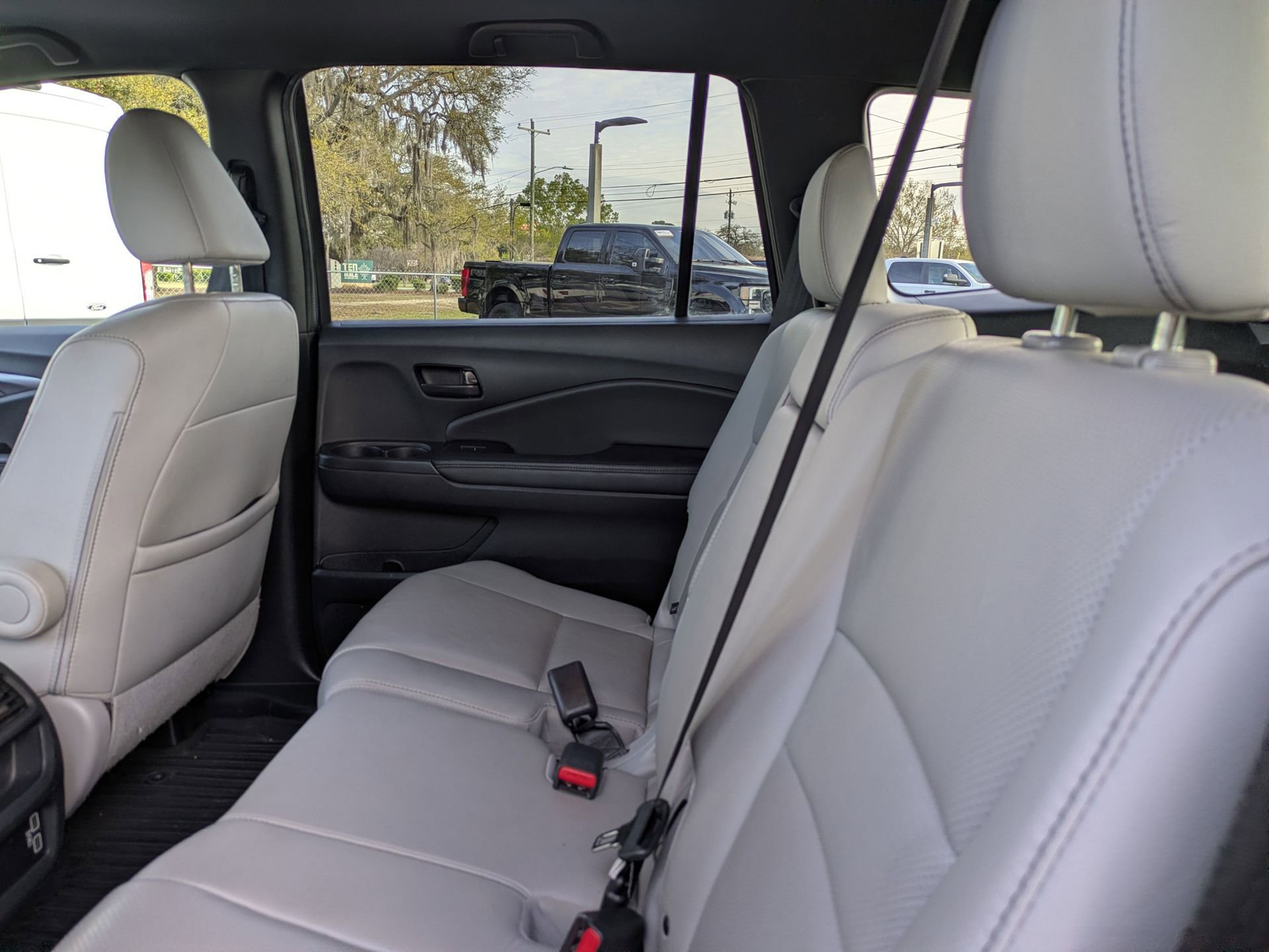 Used 2023 Honda Passport EX-L image 17