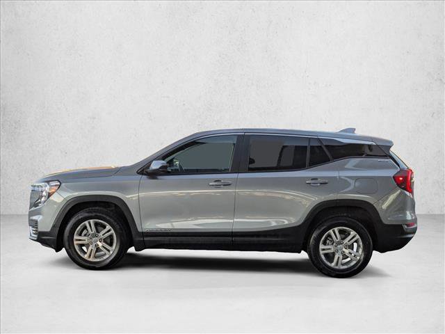 Used 2024 GMC Terrain SLE image 9