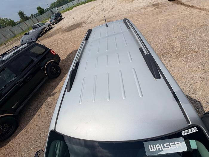 Used 2014 GMC Acadia SLE FWD image 10