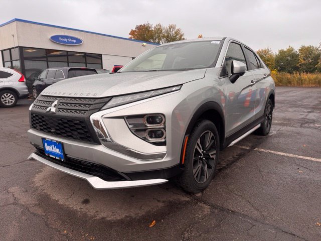 Used 2023 Mitsubishi Eclipse Cross SE AWD/4WD image 3