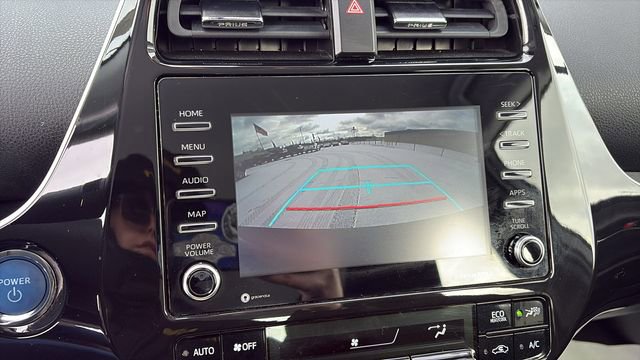 Used 2021 Toyota Prius LE image 13