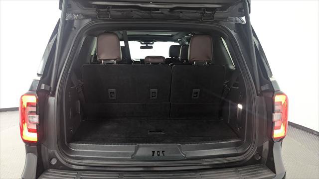Used 2024 Ford Expedition Limited RWD image 19