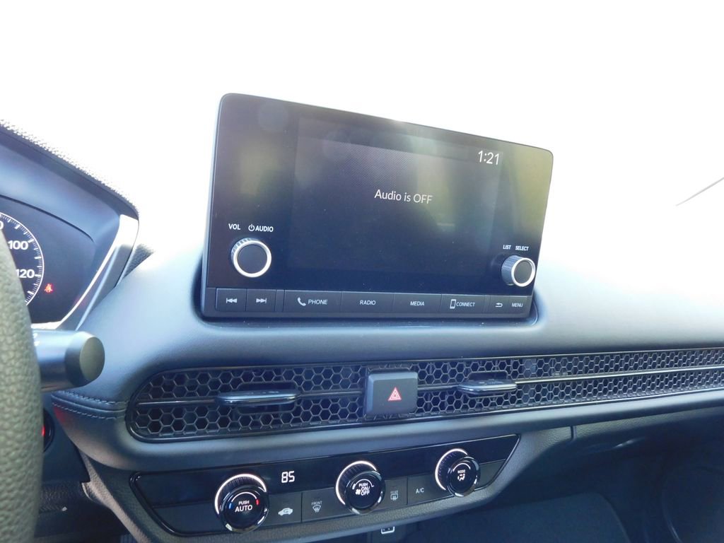 Certified 2025 Honda HR-V LX image 9