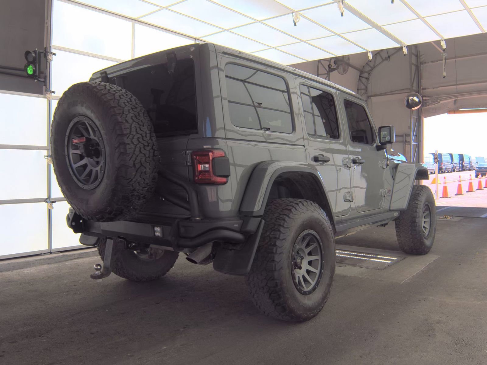 Used 2018 Jeep Wrangler Unlimited Rubicon image 5