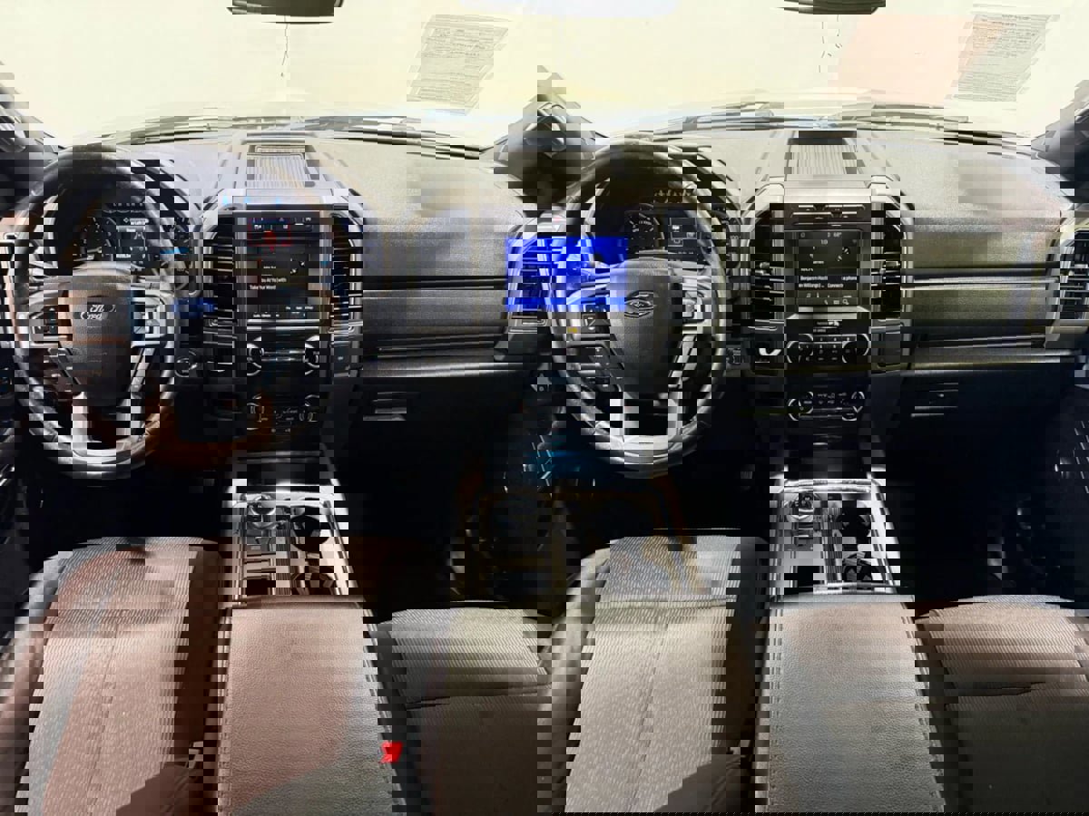 Used 2020 Ford Expedition XLT image 14