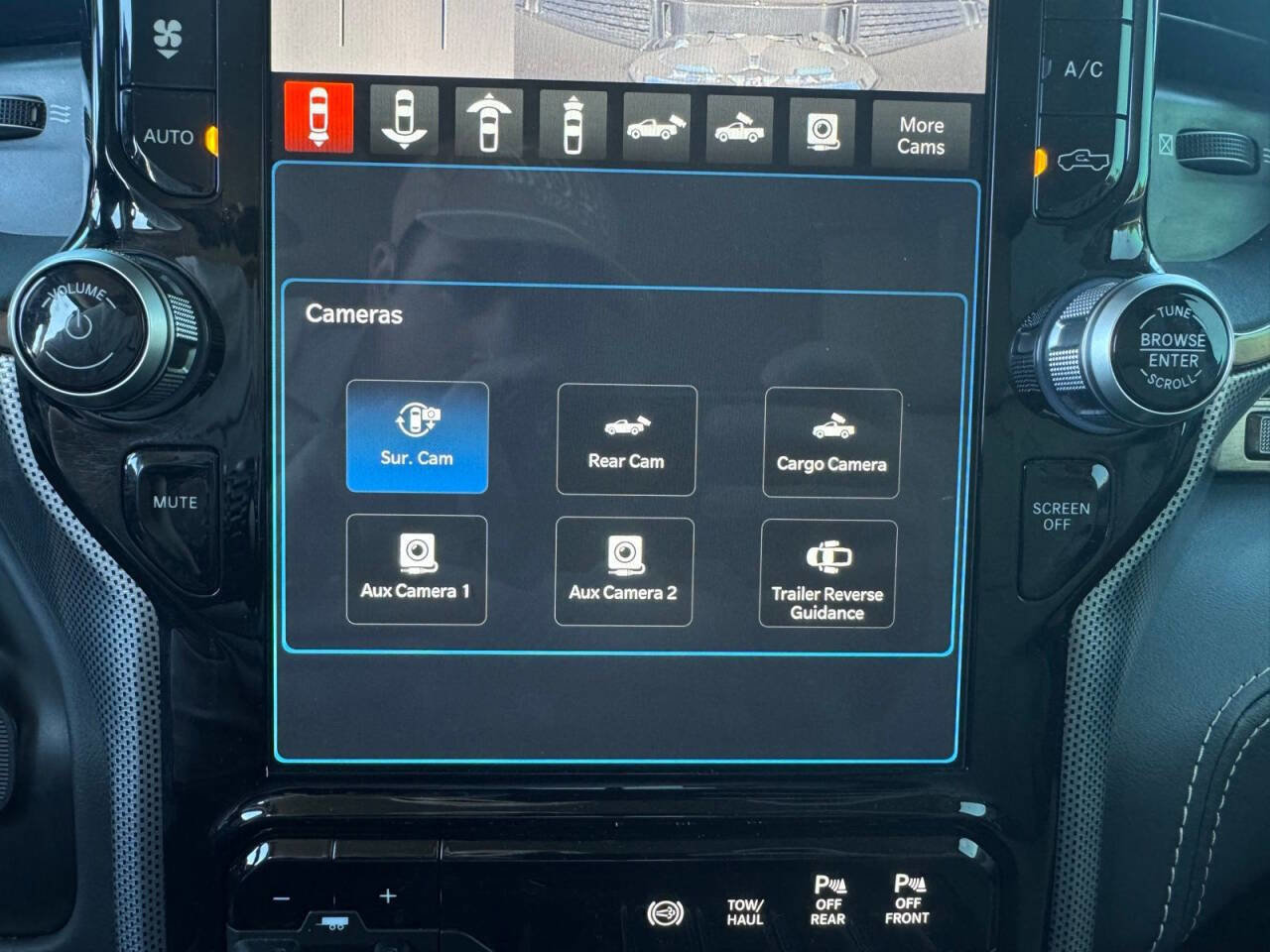 Used 2023 RAM 3500 Limited image 28