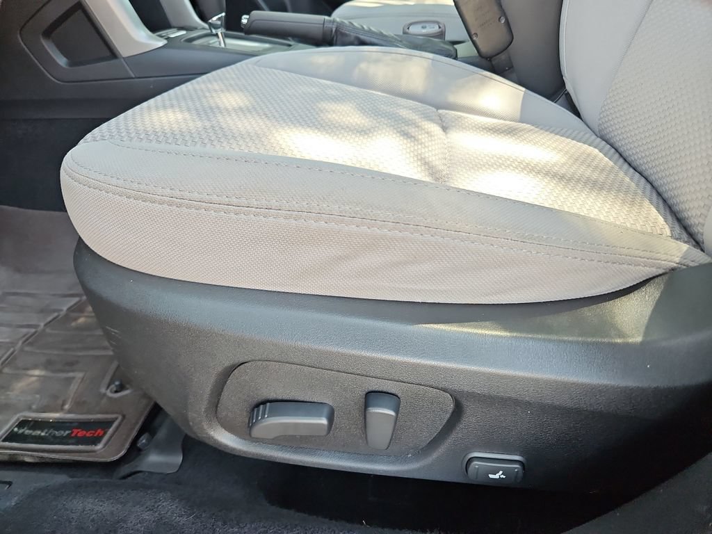 Used 2018 Subaru Forester 2.5i Premium w/ All-Weather Package AWD/4WD image 24