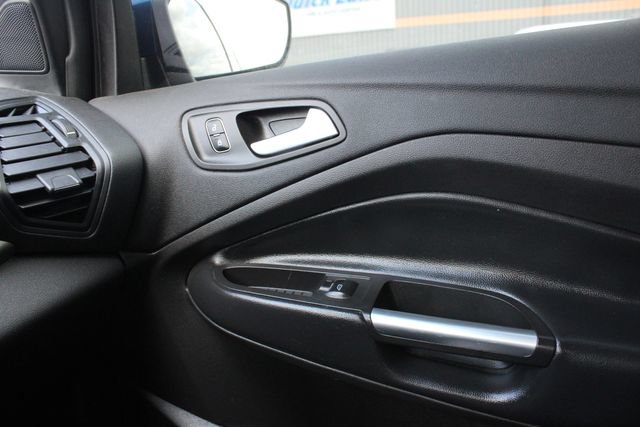 Used 2019 Ford Escape SE AWD/4WD image 21