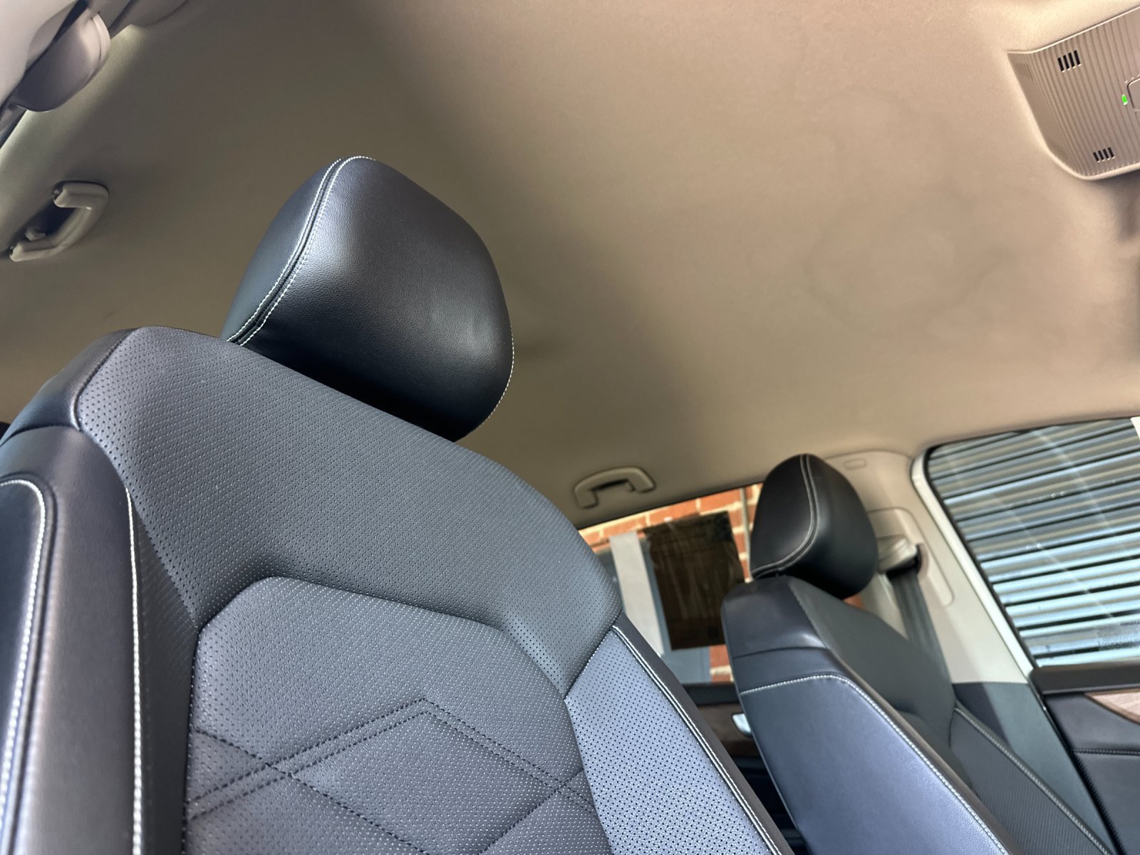 Used 2024 Volkswagen Atlas SE AWD/4WD image 24