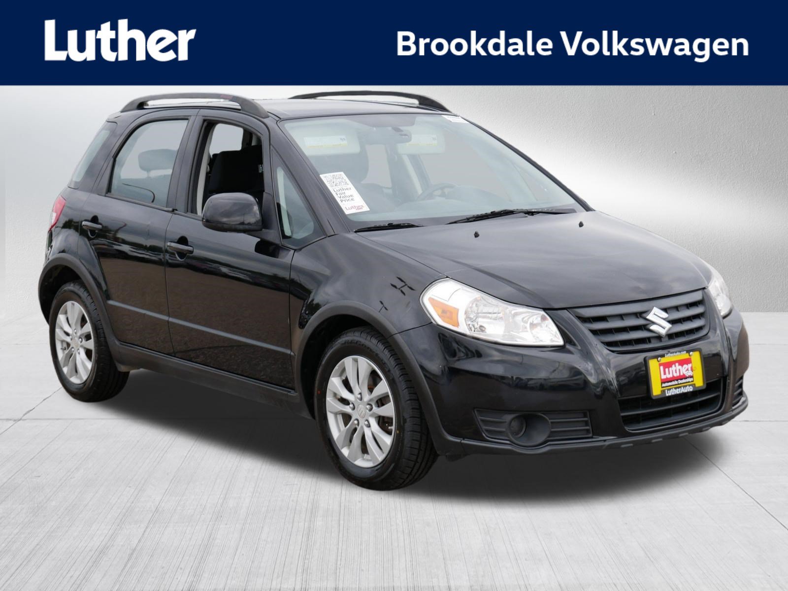 Used 2013 Suzuki SX4 Premium AWD/4WD image 1