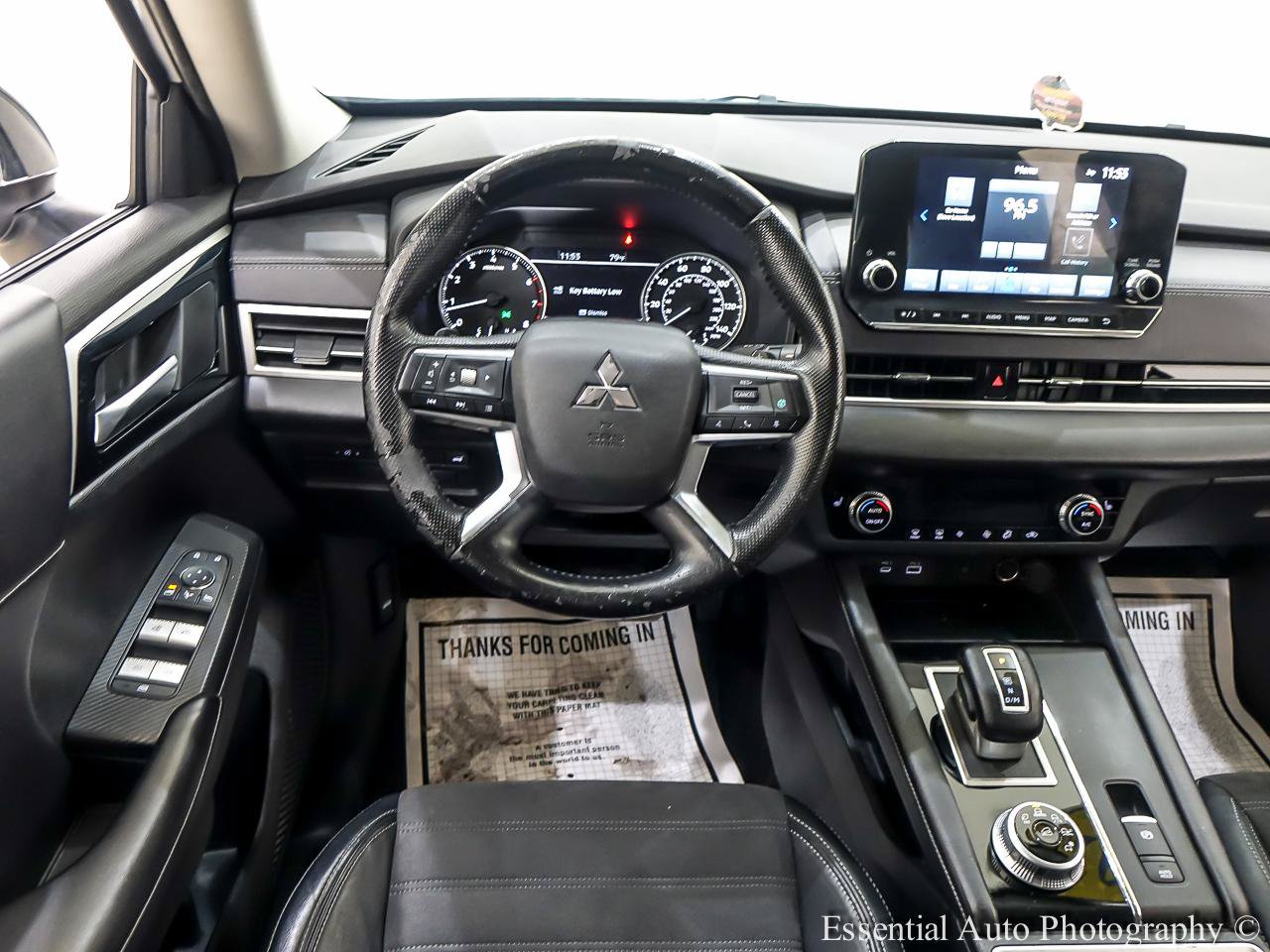 Used 2023 Mitsubishi Outlander SE FWD image 18