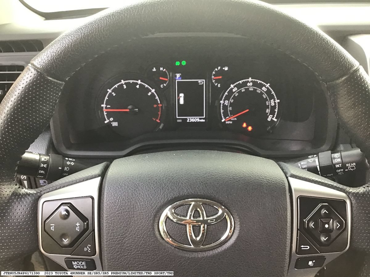 Used 2023 Toyota 4Runner SR5 Premium w/ Moonroof Package AWD/4WD image 13