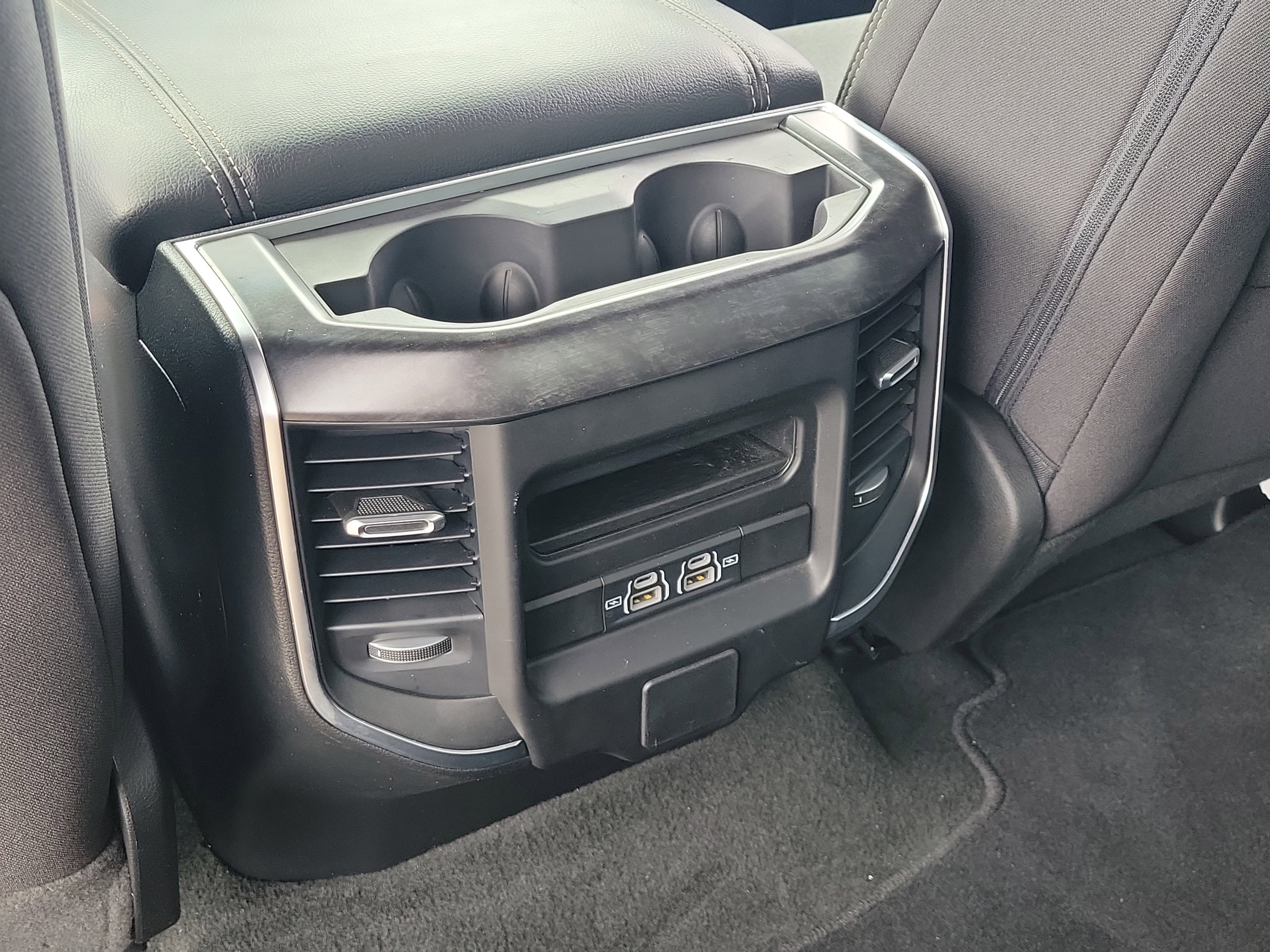 Used 2024 RAM 1500 Big Horn AWD/4WD image 14